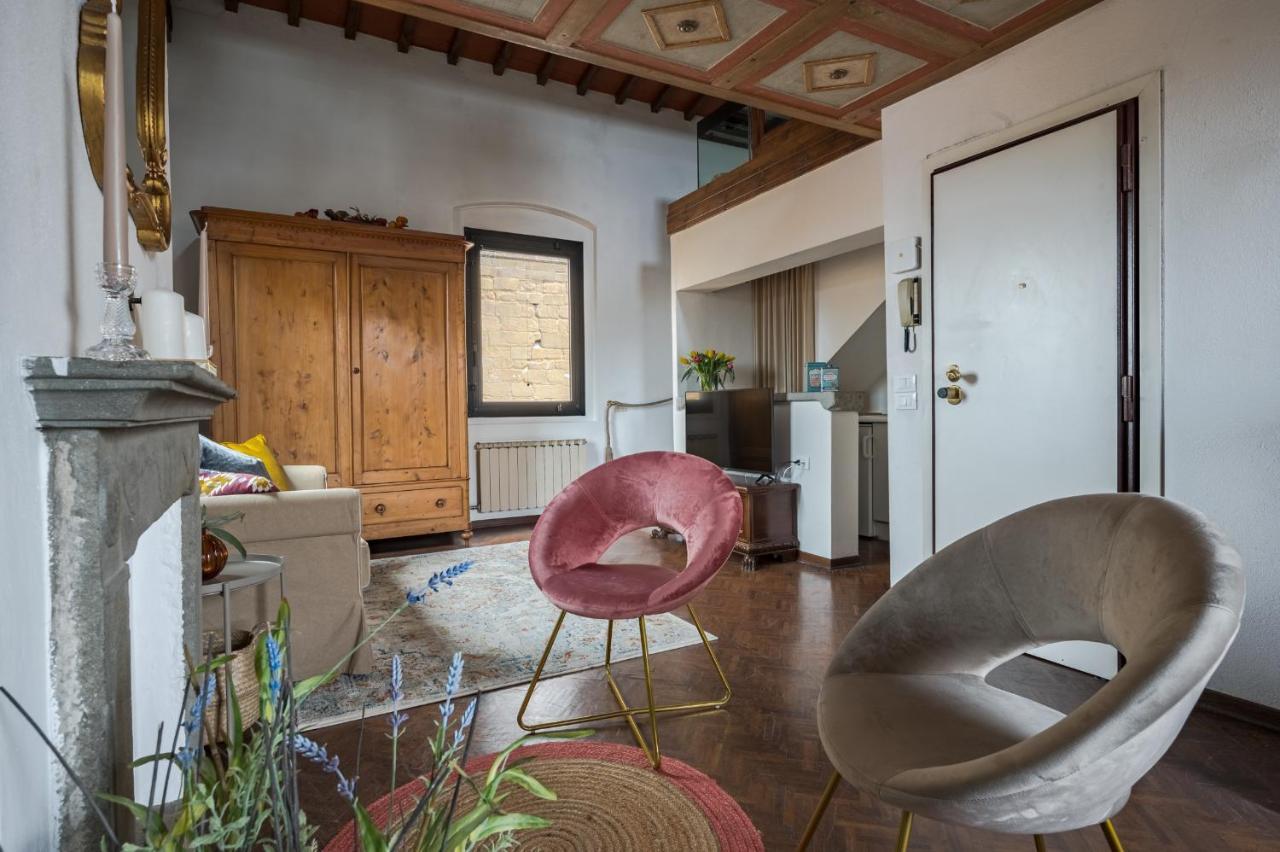 Via Lamberti, 3 - Florence Charming Apartments - Charming And Historic 5Th-Floor Attic Apartment With Elevator In A Building At The Heart Of Vibrant Florence, Just A 2-Minute Walk From All Attractions Exterior foto
